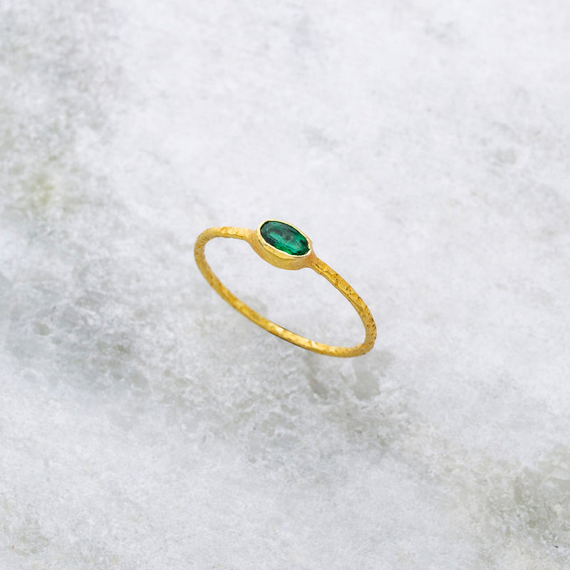 Adriana, 18k Gold Emerald Ring