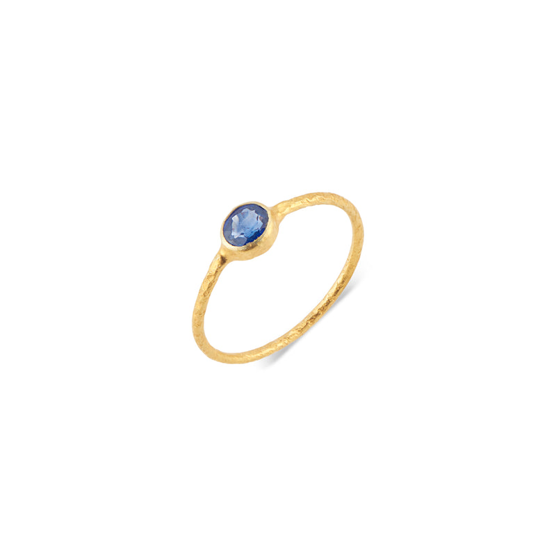 Adriana, 18k Gold Sapphire Ring