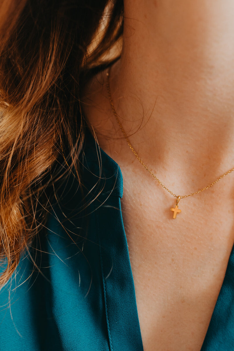 Small Cross Necklace in 14K Gold