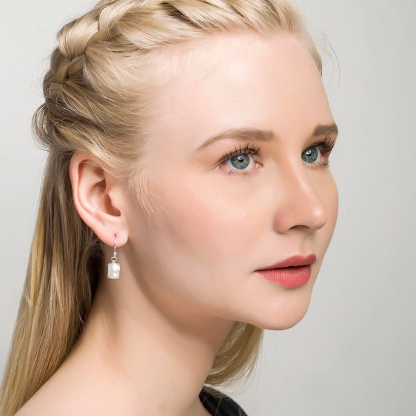 Quinn, Cultured Pearl Earrings